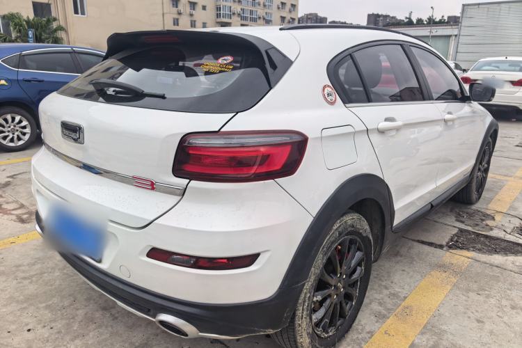 Used Qoros 3 2016 Urban SUV 1.6T Automatic Zhiyue Model Exterior 3