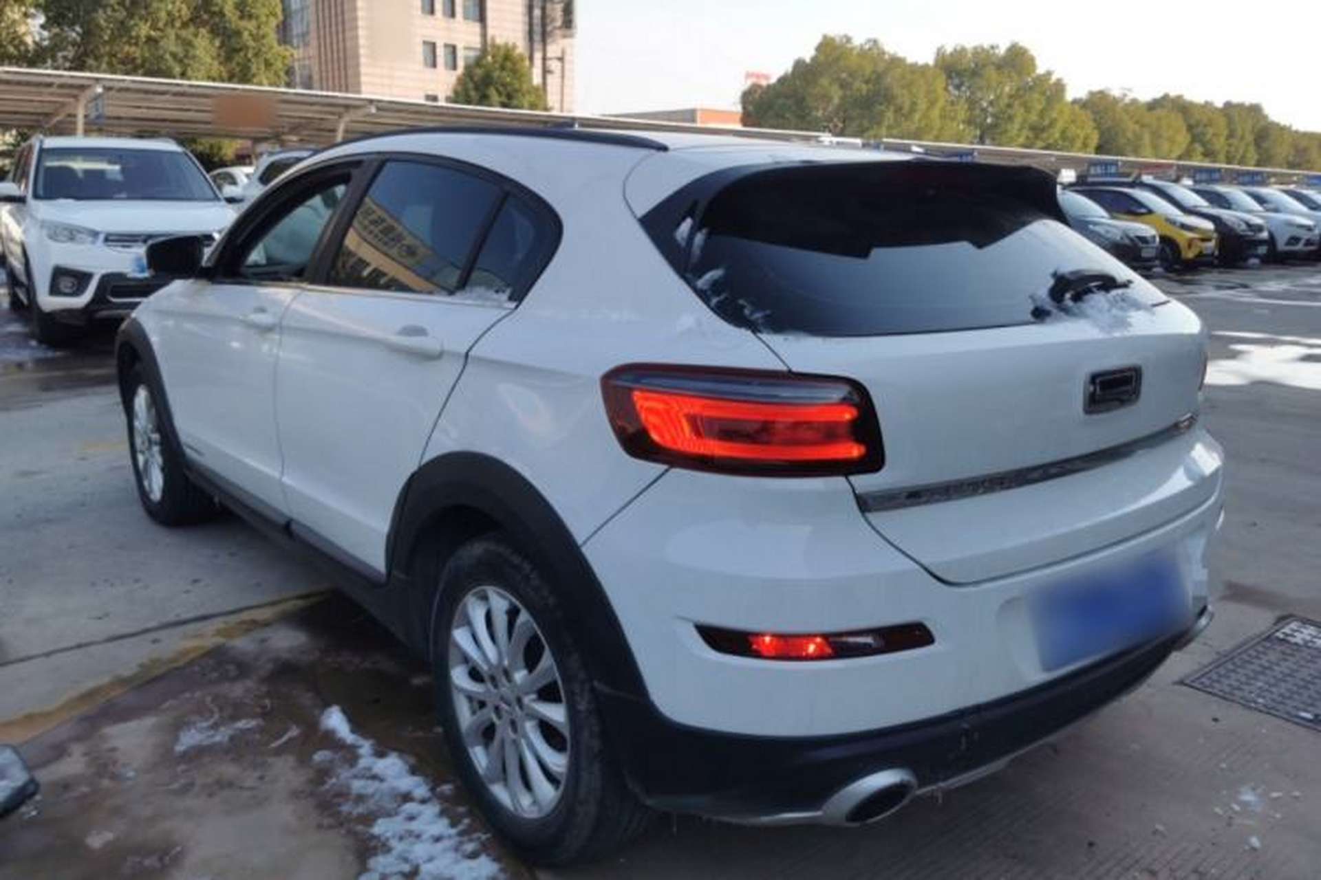 Used Qoros 3 2016 Urban SUV 1.6T Automatic Zhiyue Model Exterior 3