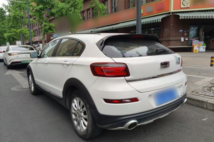 Used Qoros 3 2016 Urban SUV 1.6T Automatic Zhiyue Model Exterior 4