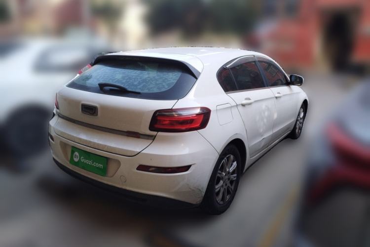 Used Qoros 3 2016 Hatchback 1.6L Automatic Zhiyue Model Exterior 5
