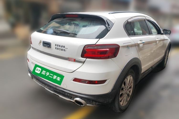 Used Qoros 3 2016 Urban SUV 1.6T Automatic Zhiyue Model Exterior 5