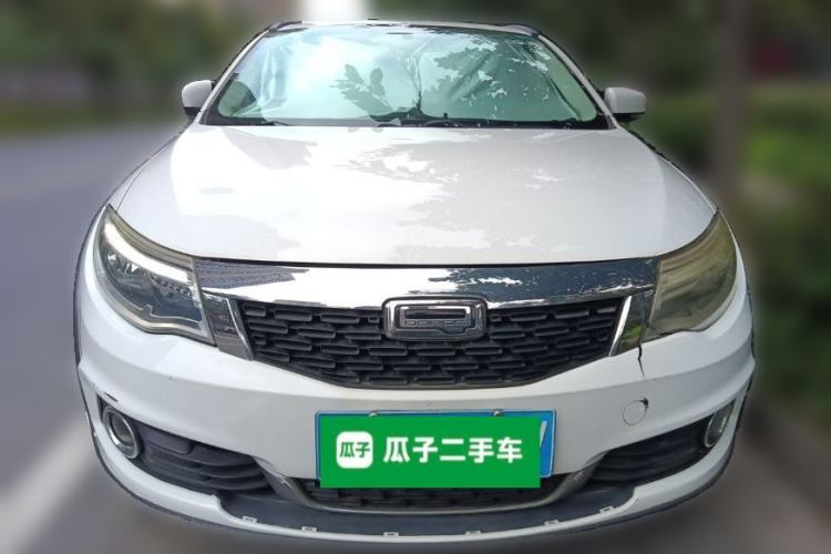 Used Qoros 3 2016 Urban SUV 1.6T Automatic Zhiyue Model Front