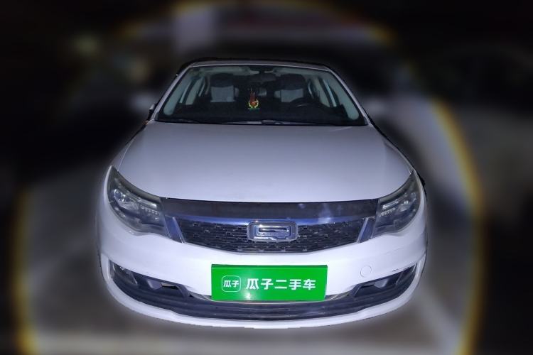 Used Qoros 3 2016 Sedan 1.6L Automatic Zhiyue Model Front