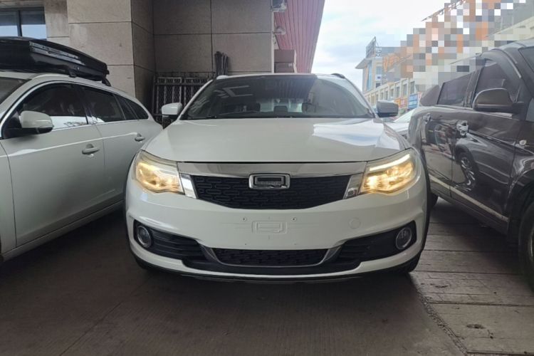 Used Qoros 3 2016 Urban SUV 1.6T Automatic Zhiyue Model Front