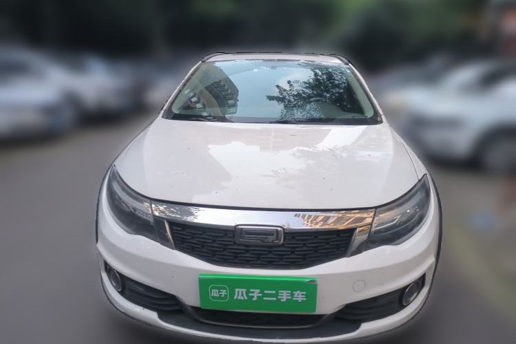 Used Qoros 3 2016 Urban SUV 1.6T Automatic ZhiKu Model Front