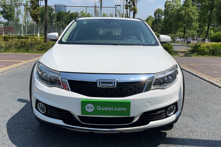 Used Qoros 3 2016 Urban SUV 1.6T Automatic Zhiyue Model Front
