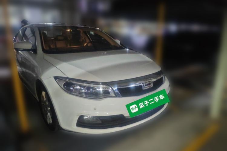 Used Qoros 3 2016 Sedan 1.6L Automatic Zhiyue Model Front Right 45 Deg