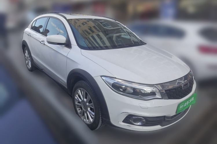 Used Qoros 3 2016 Urban SUV 1.6T Automatic ZhiZhen Model Front Right 45 Deg