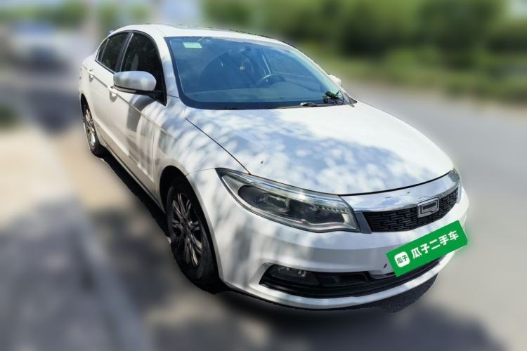 Used Qoros 3 2016 Sedan 1.6L Automatic Zhiyue Model Front Right 45 Deg