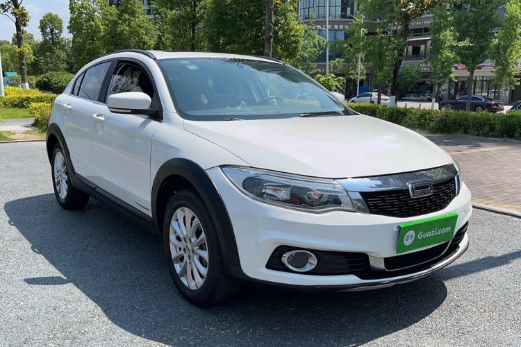 Used Qoros 3 2016 Urban SUV 1.6T Automatic Zhiyue Model Front Right 45 Deg