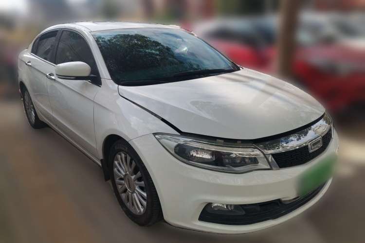 Used Qoros 3 2016 Sedan 1.6T Automatic ZhiZhen Model Front Right 45 Deg