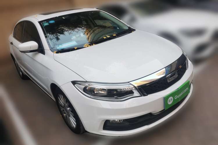 Used Qoros 3 2016 Sedan 1.6T Automatic ZhiZhen Model Front Right 45 Deg