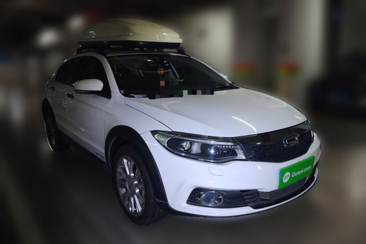 Used Qoros 3 2016 Urban SUV 1.6T Automatic ZhiZhen Model Front Right 45 Deg