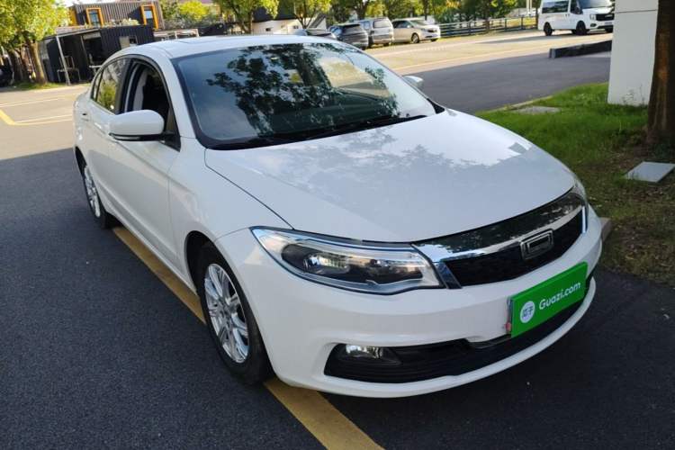 Used Qoros 3 2016 Sedan 1.6L Automatic Zhiyue Model Front Right 45 Deg