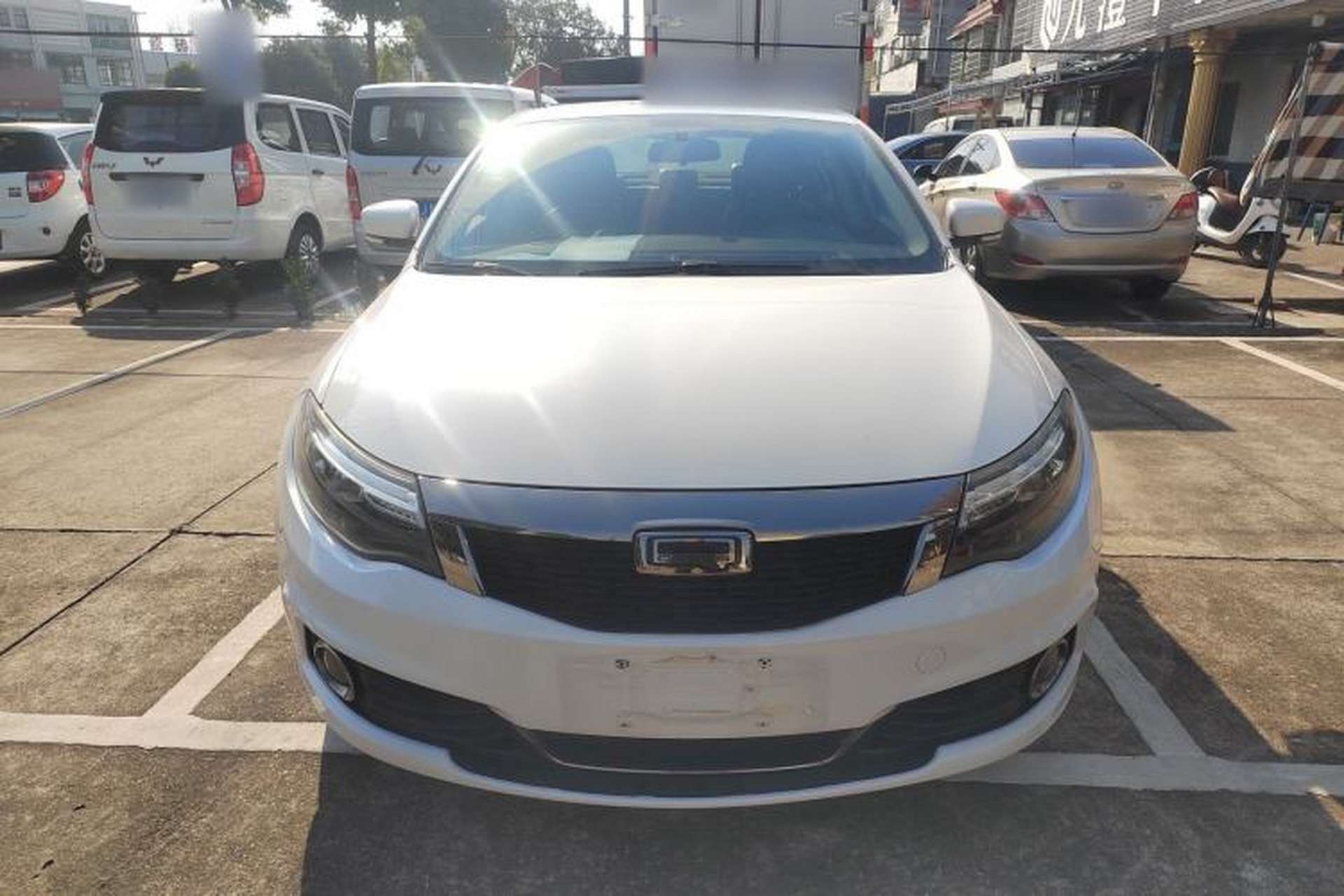 Used Qoros 3 2016 Sedan 1.6T Automatic ZhiKu Model Front