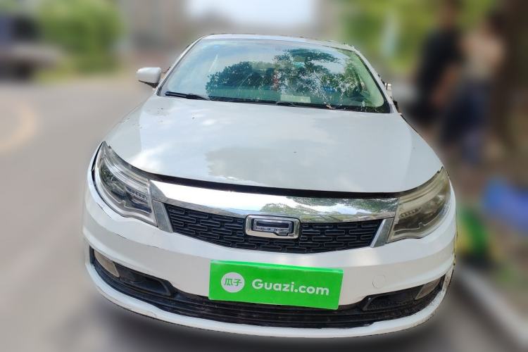 Used Qoros 3 2016 Sedan 1.6L Automatic Zhiyue Model Front