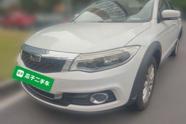 Used Qoros 3 2016 Urban SUV 1.6T Automatic Zhiyue Model