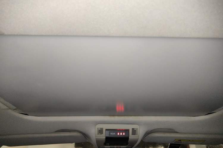 Used Qoros 3 2016 Hatchback 1.6T Automatic ZhiZhen Model Headliner