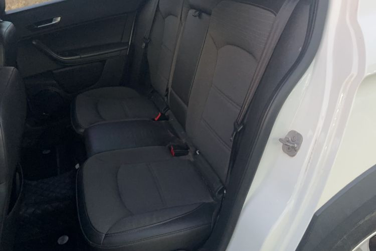 Used Qoros 3 2016 Urban SUV 1.6T Automatic Zhiyue Model Interior 1