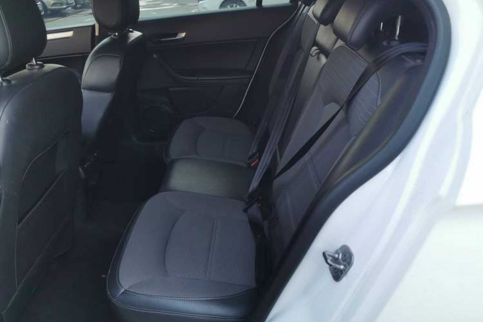 Used Qoros 3 2016 Urban SUV 1.6T Automatic Zhiyue Model Interior 4