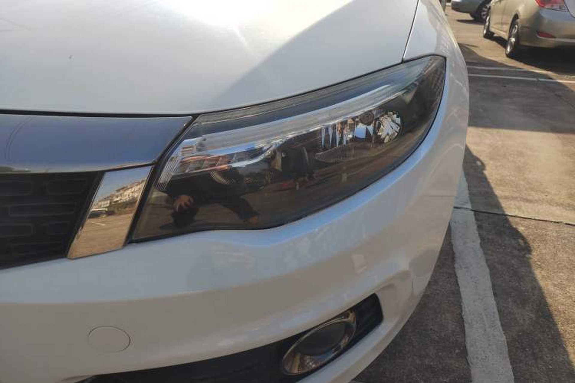 Used Qoros 3 2016 Sedan 1.6T Automatic ZhiKu Model Left Front Headlight