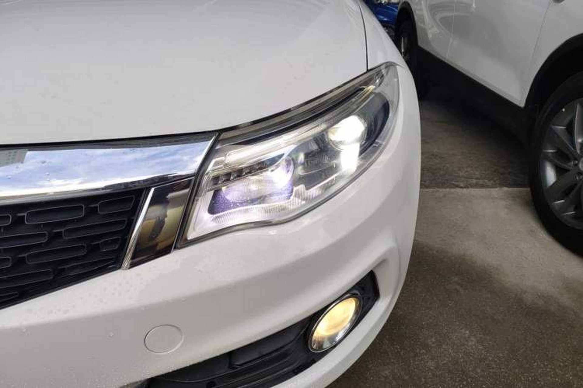 Used Qoros 3 2016 Hatchback 1.6L Automatic Zhiyue Model Left Front Headlight