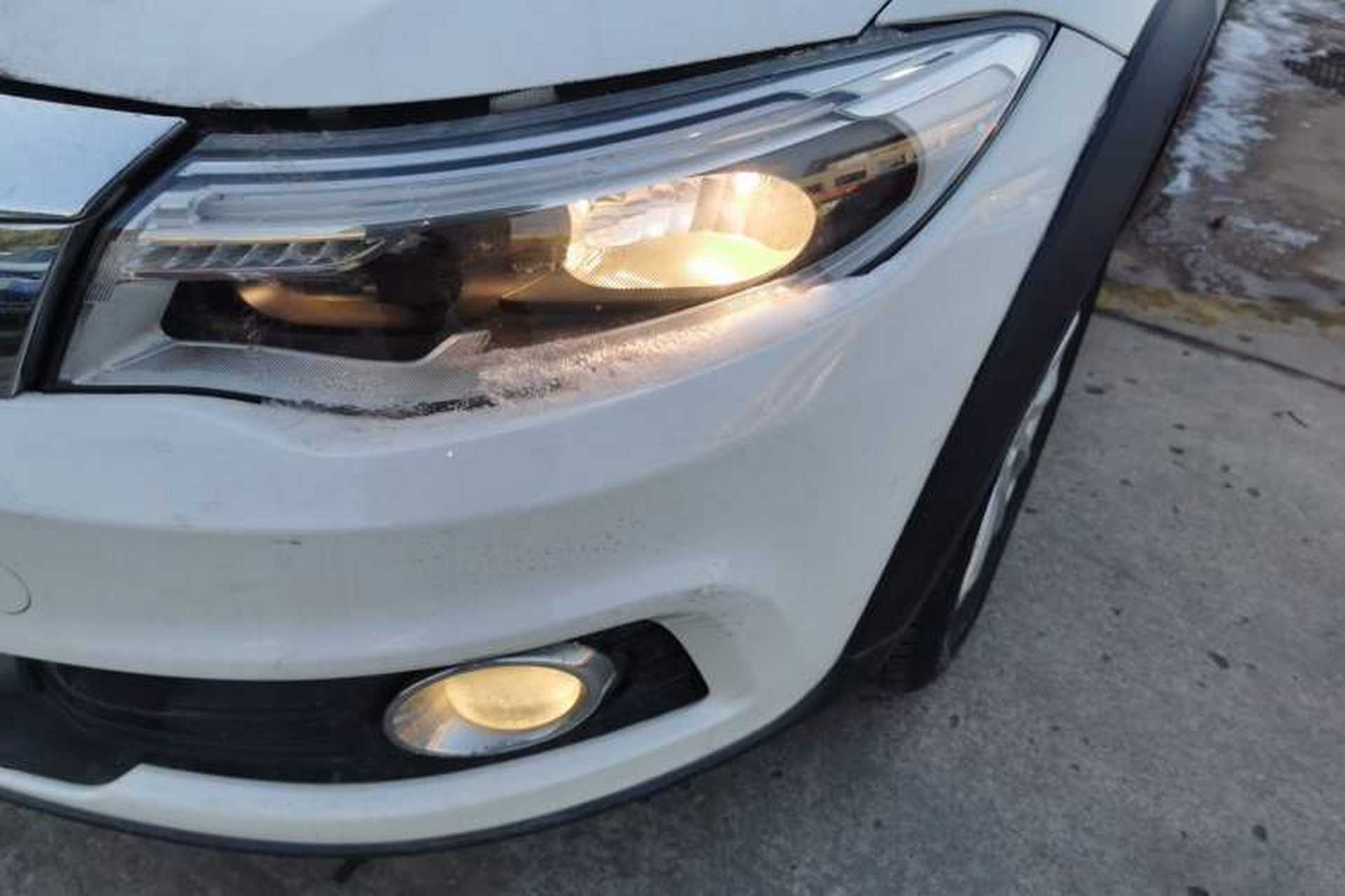 Used Qoros 3 2016 Urban SUV 1.6T Automatic Zhiyue Model Left Front Headlight