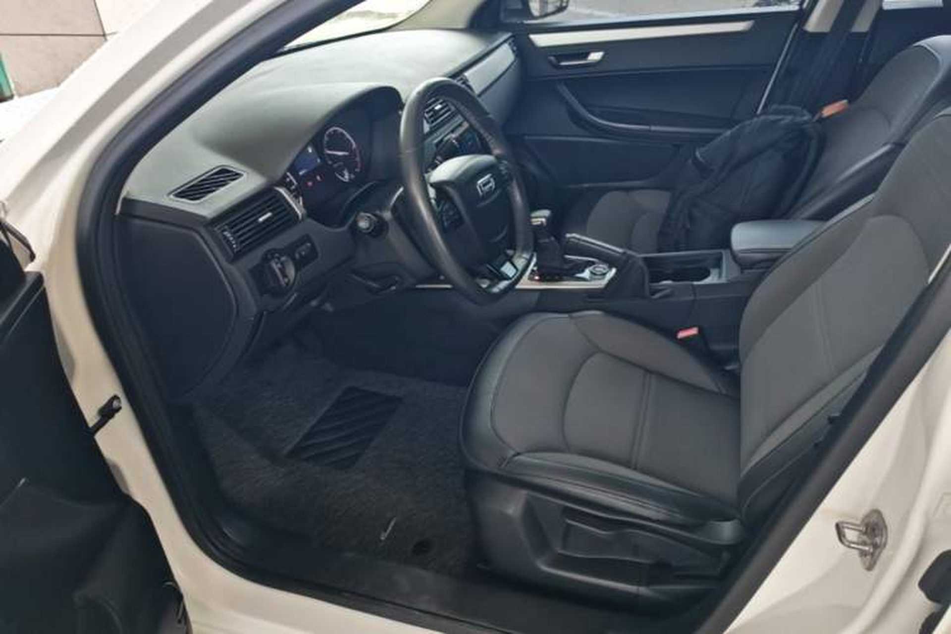 Used Qoros 3 2016 Urban SUV 1.6T Automatic Zhiyue Model Left Front Seat