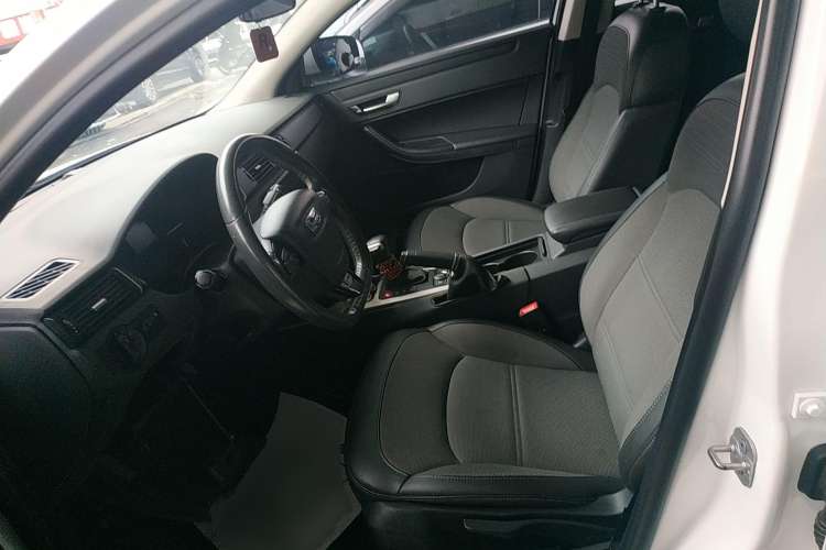 Used Qoros 3 2016 Urban SUV 1.6T Automatic Zhiyue Model Left Front Seat