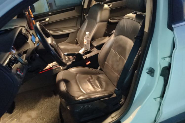 Used Qoros 3 2016 Urban SUV 1.6T Automatic ZhiZhen Model Left Front Seat