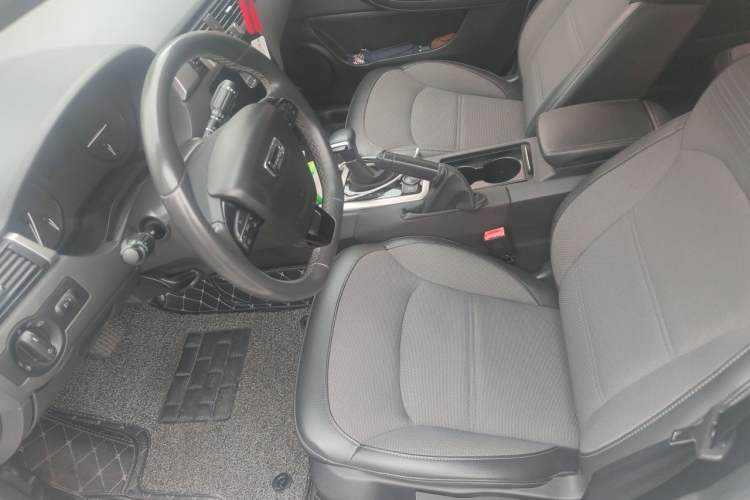 Used Qoros 3 2016 Urban SUV 1.6T Automatic Zhiyue Model Left Front Seat