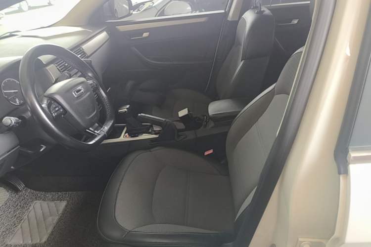 Used Qoros 3 2016 Urban SUV 1.6T Automatic Zhiyue Model Left Front Seat