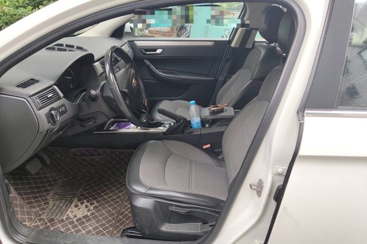 Used Qoros 3 2016 Urban SUV 1.6T Automatic Zhiyue Model Left Front Seat