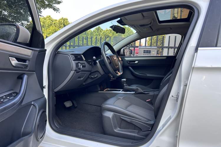 Used Qoros 3 2016 Sedan 1.6L Automatic Zhiyue Model Left Front Seat