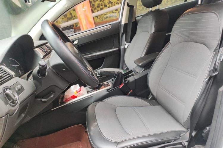 Used Qoros 3 2016 Urban SUV 1.6T Automatic Zhiyue Model Left Front Seat