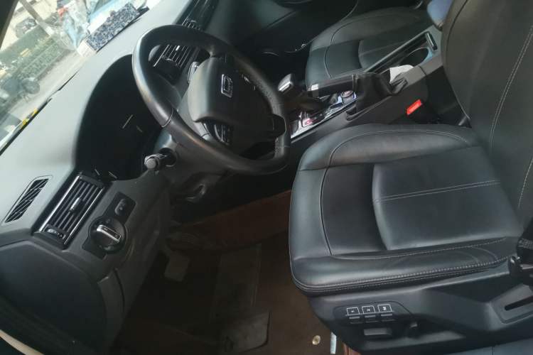 Used Qoros 3 2016 Sedan 1.6T Automatic ZhiZhen Model Left Front Seat