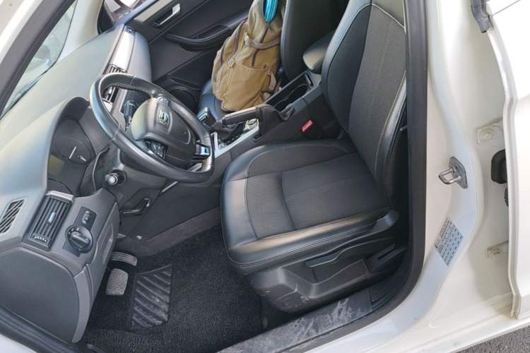 Used Qoros 3 2016 Sedan 1.6L Automatic Zhiyue Model Left Front Seat