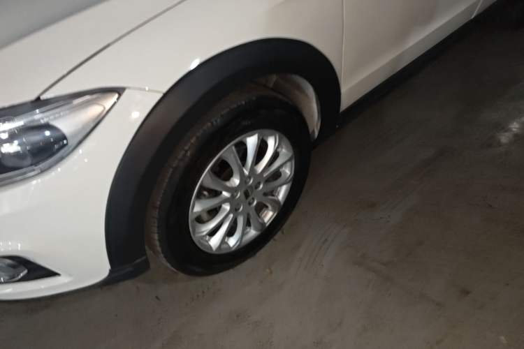 Used Qoros 3 2016 Urban SUV 1.6T Automatic Zhiyue Model Left Front Wheel Hub