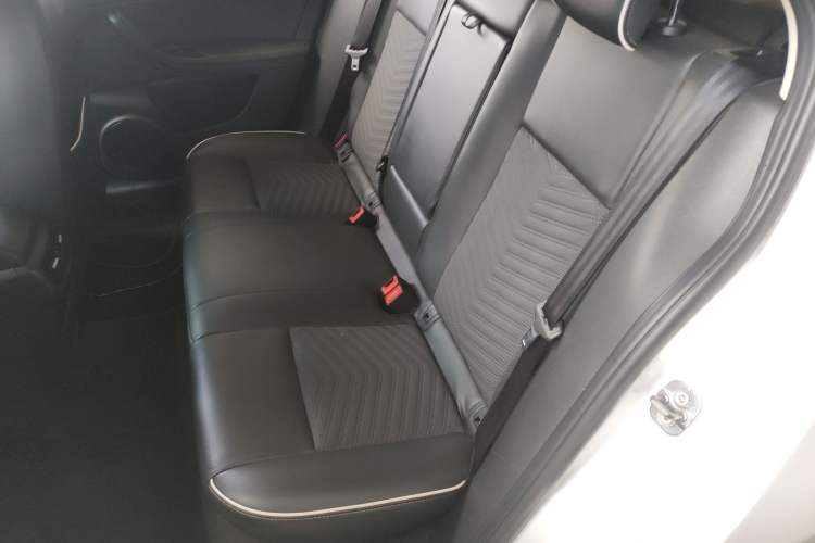 Used Qoros 3 2016 Hatchback 1.6L Automatic Zhiyue Model Left Rear Seat