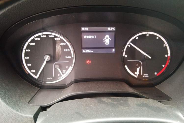 Used Qoros 3 2016 Sedan 1.6L Automatic Zhiyue Model Odometer Close Up