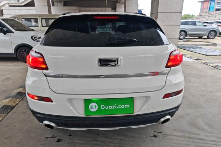 Used Qoros 3 2016 Urban SUV 1.6T Automatic Zhiyue Model Rear