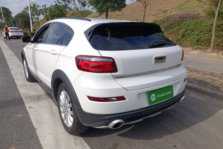 Used Qoros 3 2016 Urban SUV 1.6T Automatic Zhiyue Model Rear Left 45 Deg