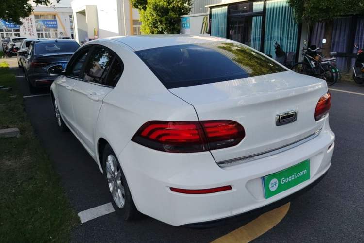 Used Qoros 3 2016 Sedan 1.6L Automatic Zhiyue Model Rear Left 45 Deg