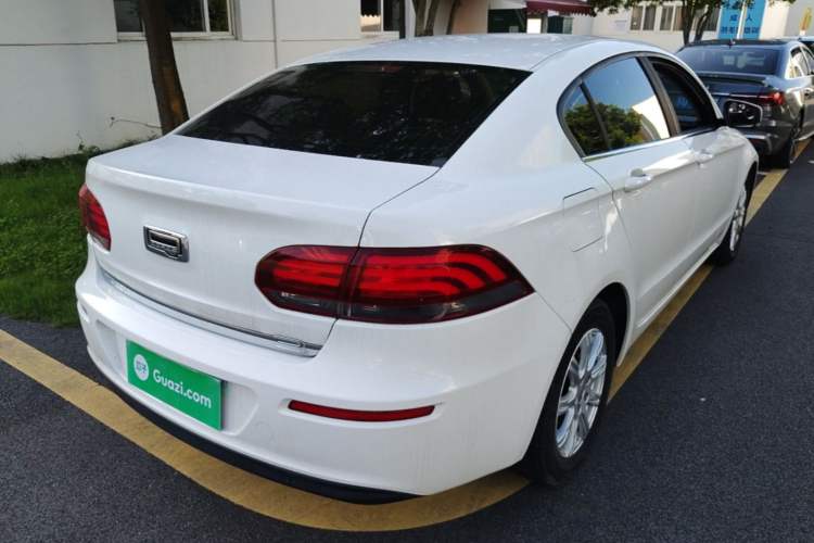 Used Qoros 3 2016 Sedan 1.6L Automatic Zhiyue Model Rear Right 45 Deg