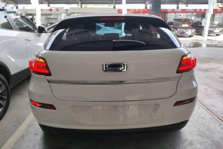 Used Qoros 3 2016 Hatchback 1.6L Automatic Zhiyue Model Rear