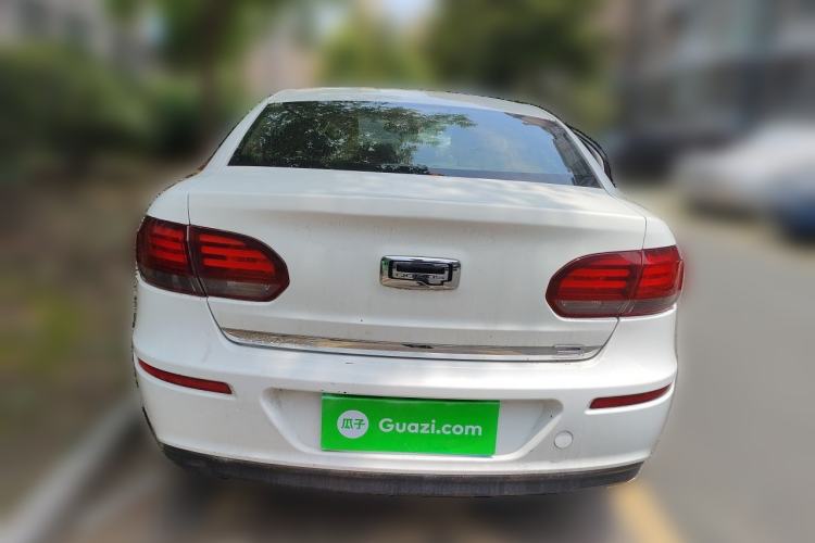Used Qoros 3 2016 Sedan 1.6L Automatic Zhiyue Model Rear