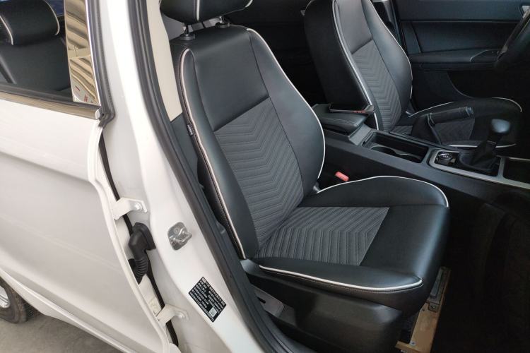 Used Qoros 3 2016 Hatchback 1.6L Automatic Zhiyue Model Right Front Seat