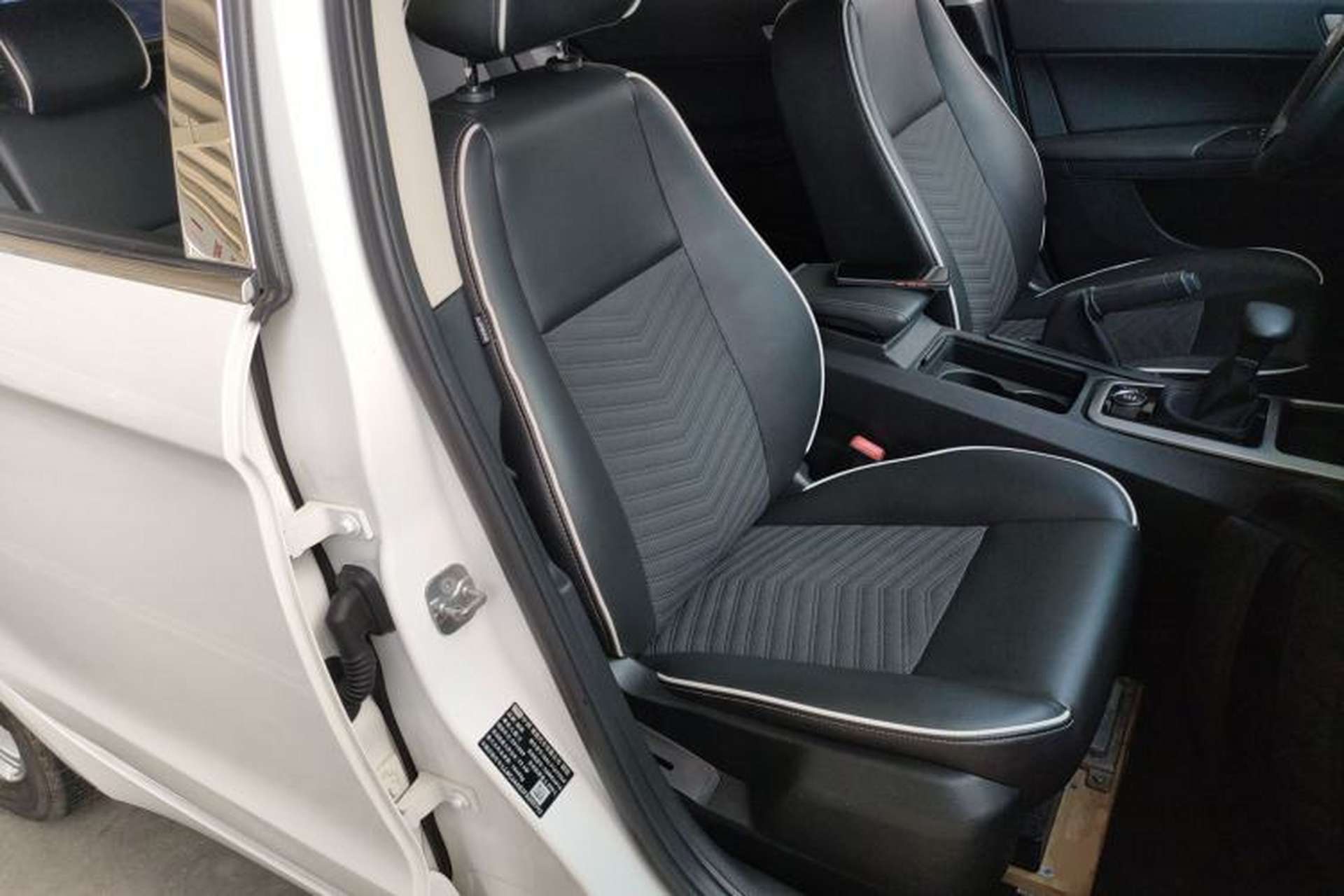Used Qoros 3 2016 Hatchback 1.6L Automatic Zhiyue Model Right Front Seat
