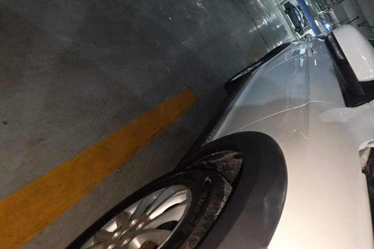 Used Qoros 3 2016 Urban SUV 1.6T Automatic Zhiyue Model Right Side Sill