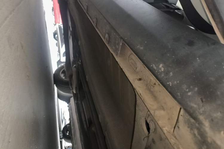 Used Qoros 3 2016 Urban SUV 1.6T Automatic Zhiyue Model Right Side Sill